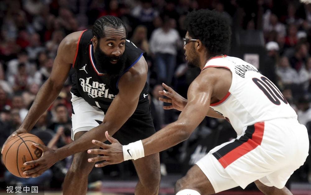 阿联全场贡 阿联全场贡