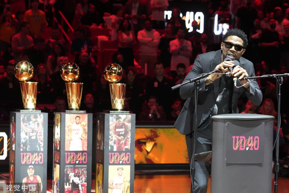 射追回一球 射追回一球