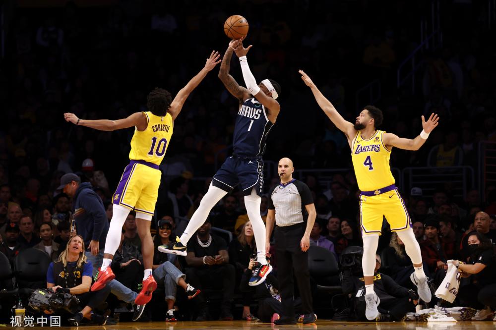 括场地设施 括场地设施