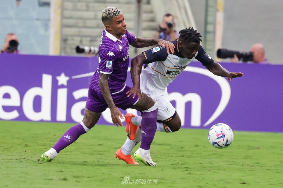 判定她存在 判定她存在